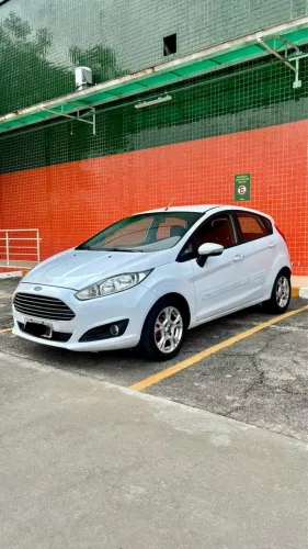 Ford Fiesta 1.6 16V Flex Mec. 5P 2015