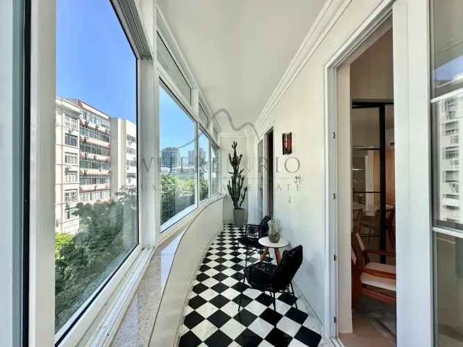 Apartamento reformado e mobiliado para alugar em Ipanema