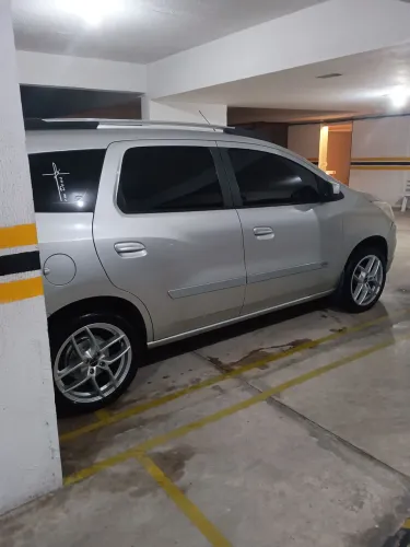 Chevrolet Spin LT 1.8 8V Econo.flex 5P Mec. 2015