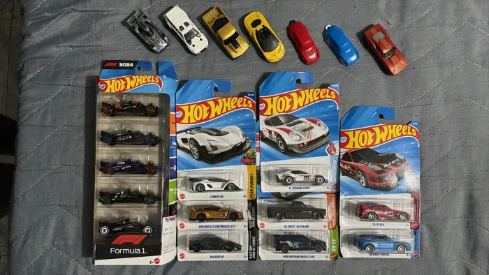 COLEÇÃO HOT WHEELS