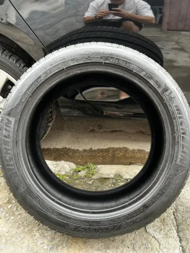 Pneu Michelin Primacy P4 - Aro 17 - 225/45