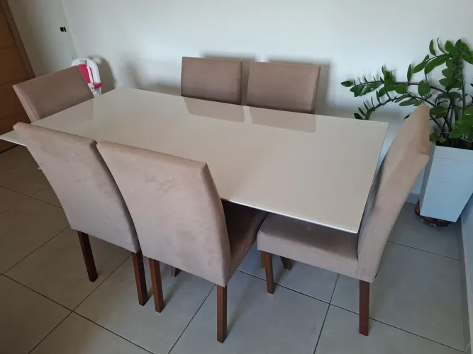 Mesa de Jantar 6 cadeiras