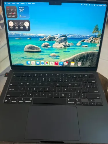 Macbook air M3 13