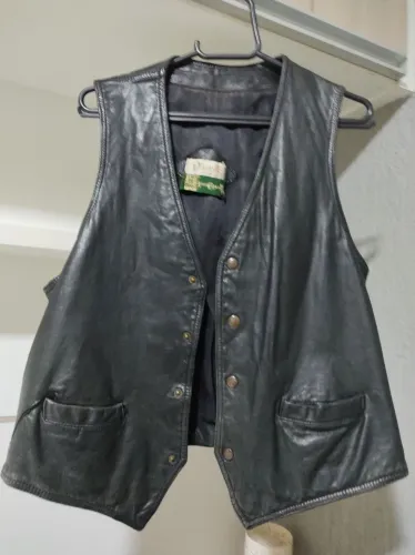 Colete preto couro legítimo