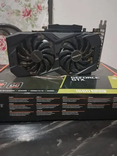 Placa de Vídeo Gigabyte GTX 1660 SUPER Windforce OC 6GB