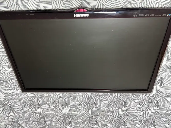 TV Monitor Samsung 28?