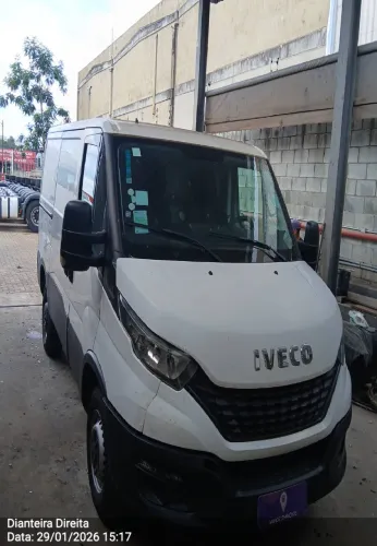 Iveco Daily Furgão 30-130 2.3 9M³ (die)(e5) 2022