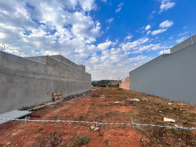 Terreno à venda, 300 m² por R$ 70.000,00 - Residencial Roma - Anápolis/GO
