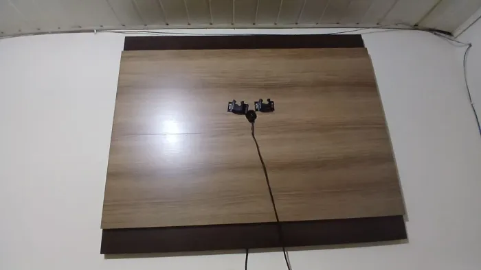 Painel de parede com rack