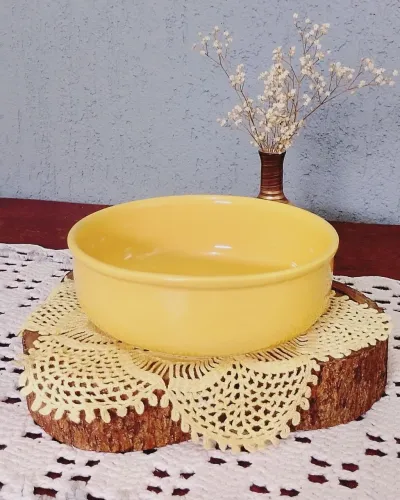 Cumbuca Amarela em cerâmica esmaltada 