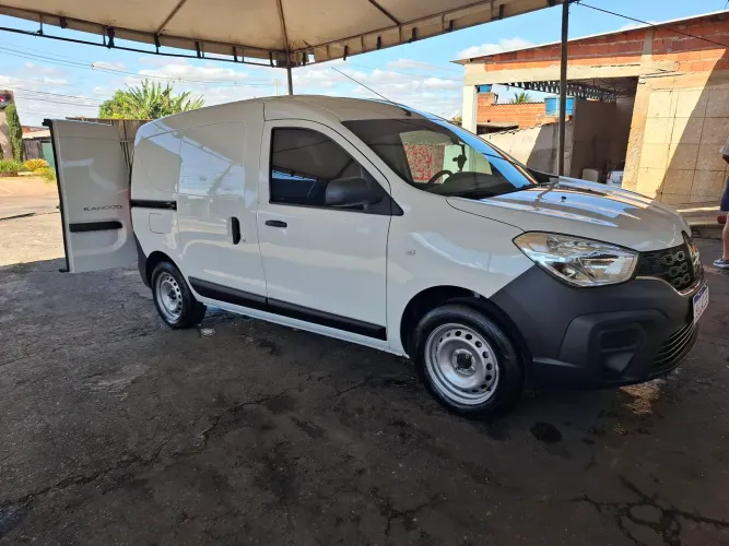 Renault Kangoo Advanced 1.6 16V Flex 2025