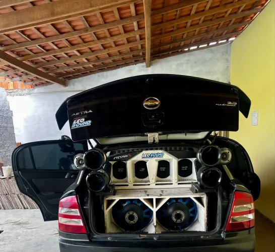 Som automotivo