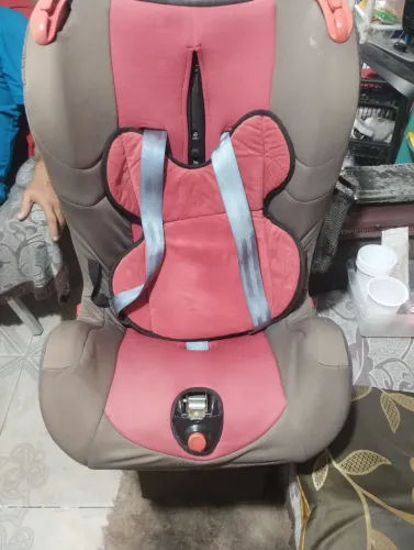 Cadeira de carro para criança 