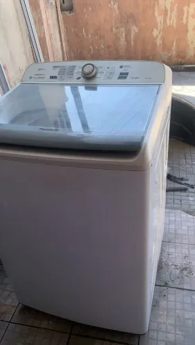 Máquina de lavar roupas Panasonic 