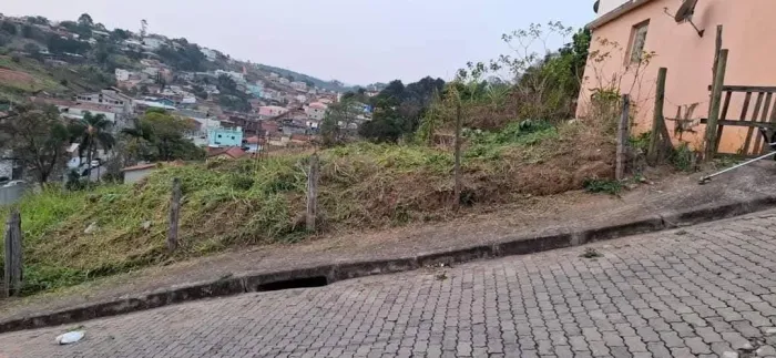 Vende se lote Cunha