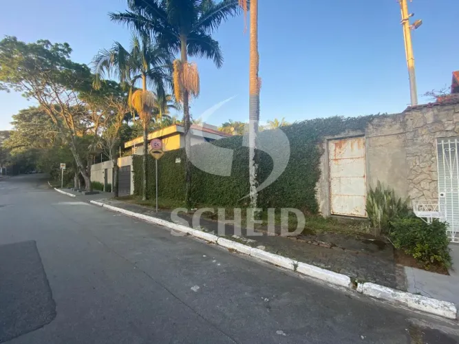 Terreno a venda 562 m² plano e sem arvores localizado Região de Interlagos