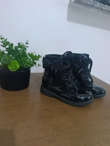 Bota infantil feminina novinha n25