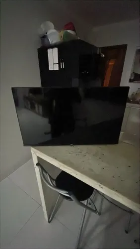 Televisão TCL 32 pol.