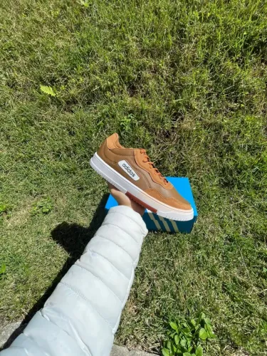 Tênis masculino casual marrom infantil na grade baixa 34 ao 39 consultar numerações