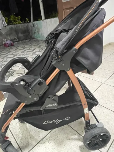 Carrinho de bebê buri gorro