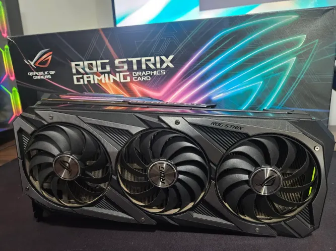 RTX 3070 ASUS ROG STRIX