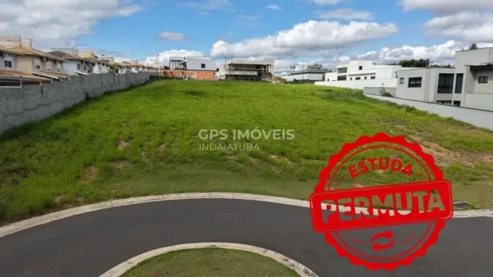 Terreno com 678 m² à venda no condomínio Villa dos Pinheiros em Indaiatuba/SP.