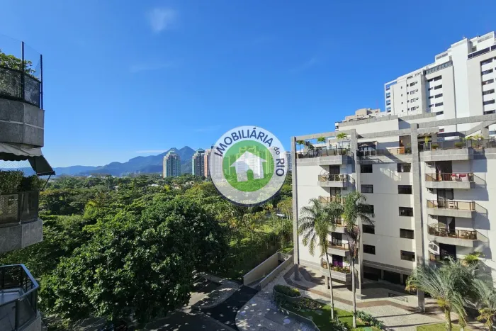 Cobertura na Barra de 249 metros com preço incrível!!
