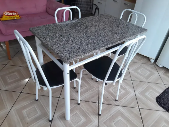 Mesa retângular granito com 4 cadeiras