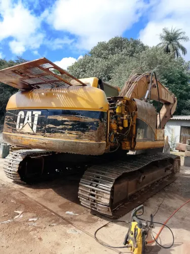 Escavadeira hidráulica Caterpillar 320C - 2005
