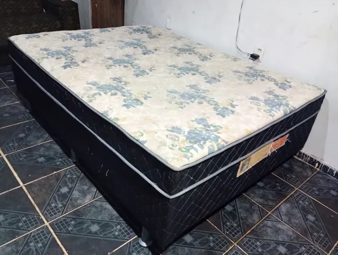 Cama Box Casal De Espuma Higenizada
