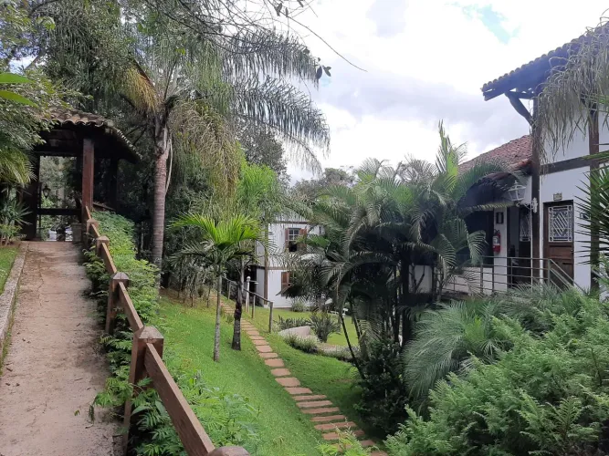 Pousada em Macacos