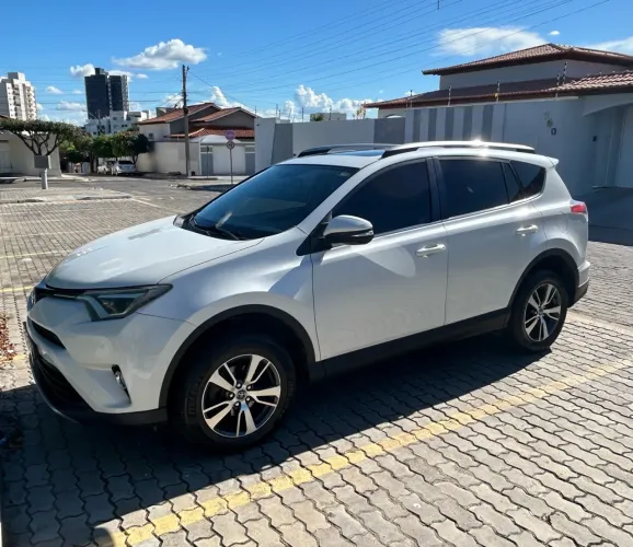 Toyota RAV4 2.0 Top 4X2 16V Aut. 2018