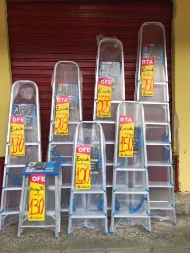 Escada alumínio em oferta