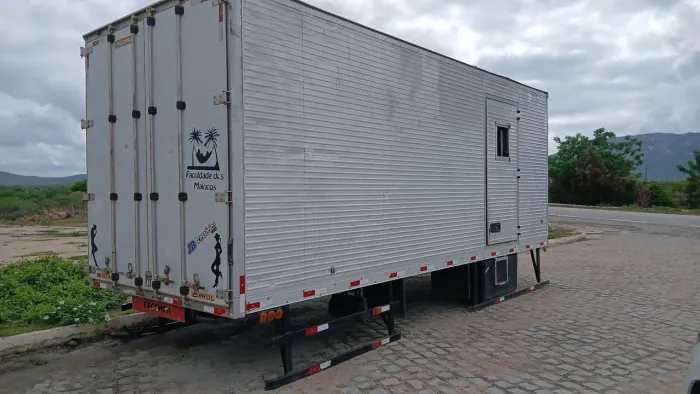 Baú para caminhão toco - 7m (2018)
