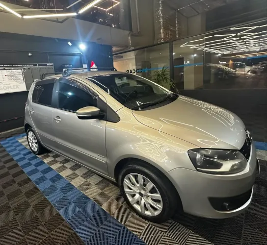 Volkswagen Fox 1.0 MI Total Flex 8V 5P 2011
