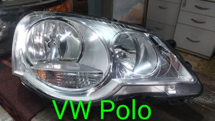 VW Polo / farol direito original 07/14