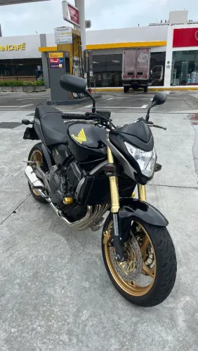 Hornet CB600F