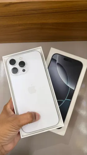 Iphone 16 pro max (bateria 95%)