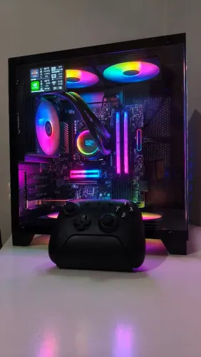 PC GAMER NOVO NO PLÁSTICO