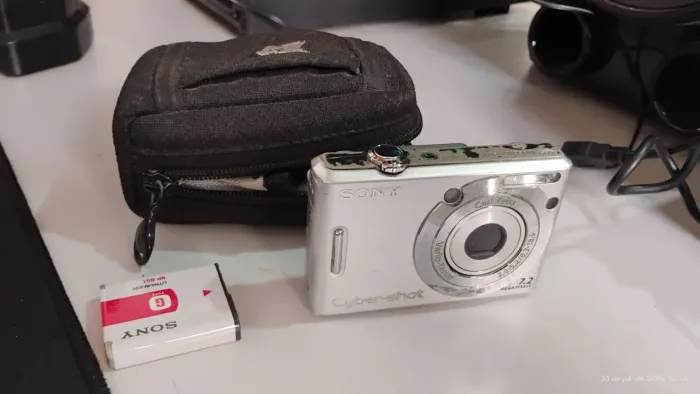 Câmera Sony 7.2 mega - Ler anúncio 
