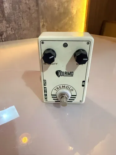 Pedal tremolo dolamo