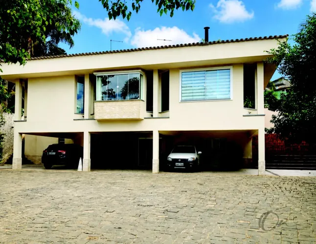 Casa de luxo em condomínio à venda em Cotia-SP, Jardim Passárgada I: 4 quartos, 2 suítes, 
