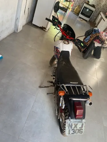 Vende-se esta moto