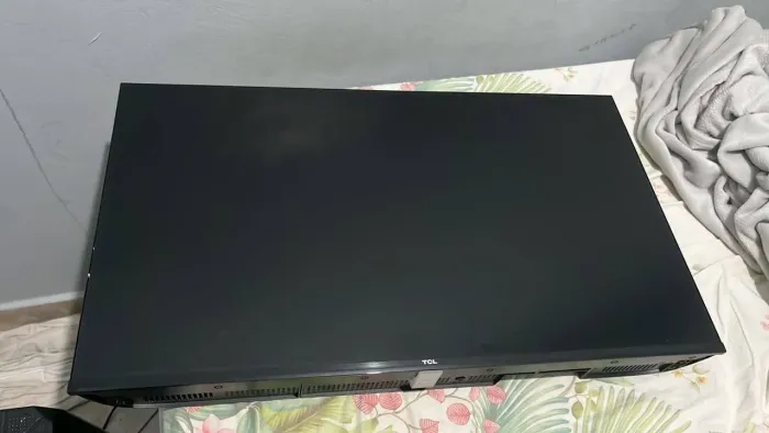 VENDO TV TCL 32 POLEGADAS SEM NENHUM DETALHE