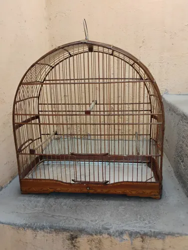 Gaiola de madeira
