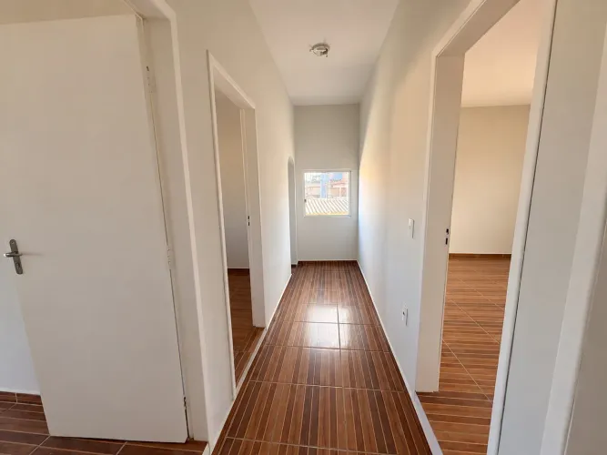 Casa ampla 220 m² com terraço, varanda e área externa