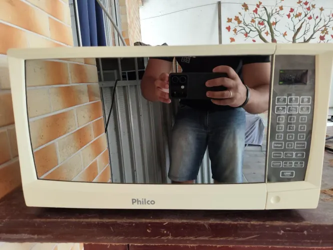 Microondas Philco Espelhado,20 lts,110 volts, entrego e dou garantia 