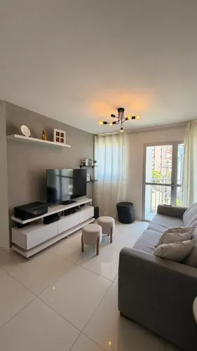 Apartamento reformado para venda com 4 suítes, closet e 90m² na Ponta Verde - Alagoas