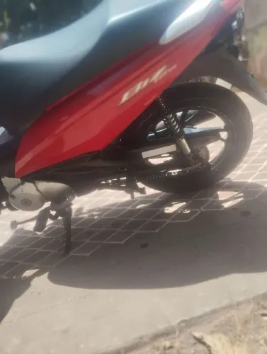 HONDA BIZ 125 EM DIAS .PNEUS NOVOS .REVISÃO EM DIAS.