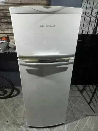 Vendo geladeira Brastemp frost free